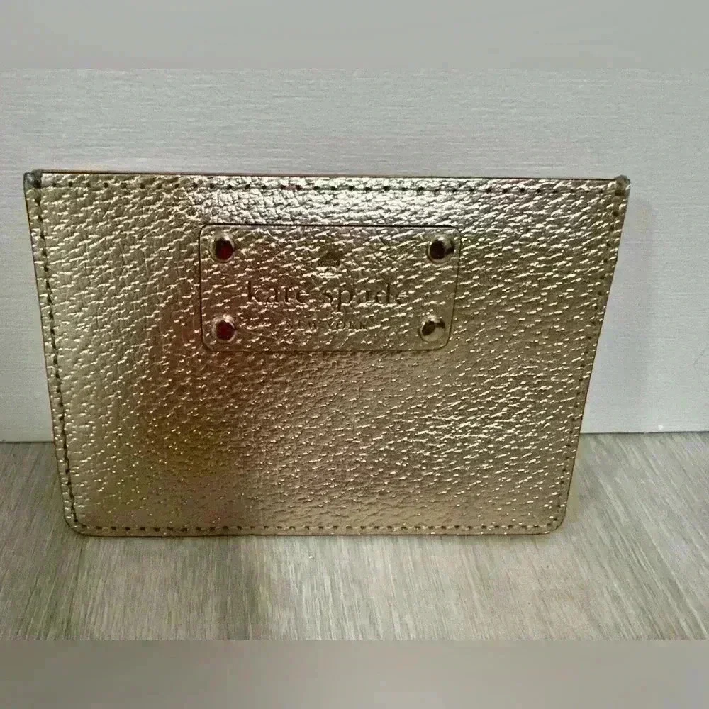 kate spade size 9”h